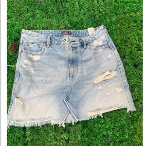Abercrombie Zoe Natural Rise Skirt distressed